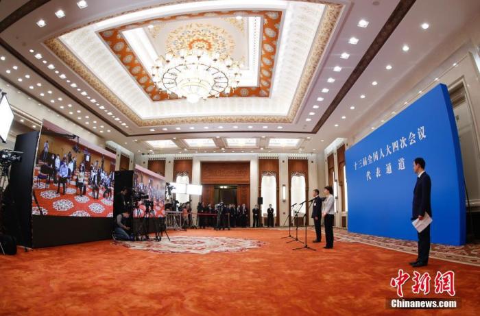 大黨與小船、英雄與“雄鷹”……“代表通道”講述有溫度的中國
