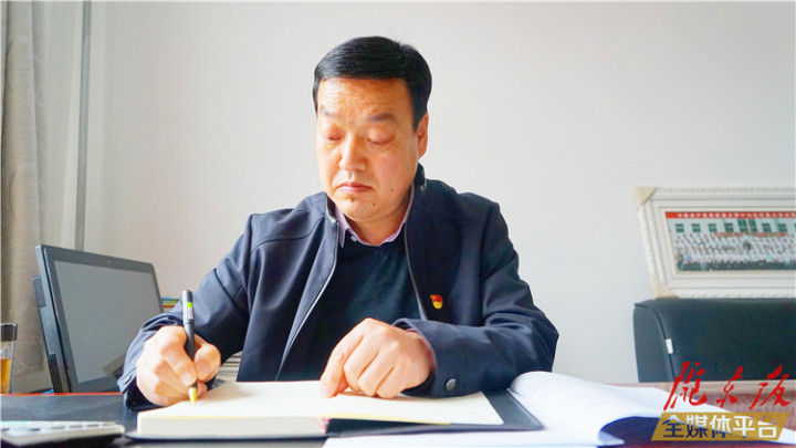 【脫貧攻堅(jiān)我來見證】脫貧攻堅(jiān)這份答卷，我們完成了