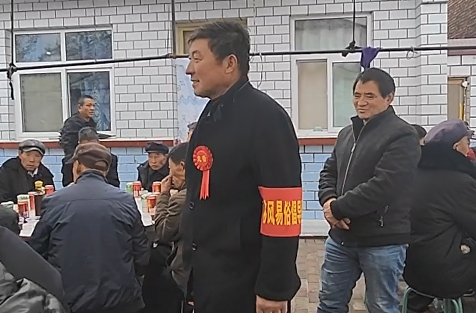 慶城：“簡辦不減愛” 幸?！拜p輕”來敲門
