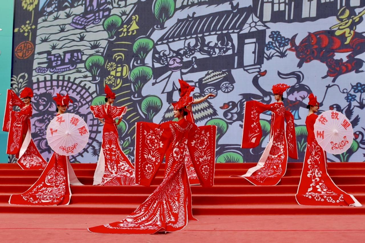 【攝影報(bào)道】慶陽非遺文化節(jié)目精彩亮相龍城，助興甘肅文旅演藝天水惠民演出季