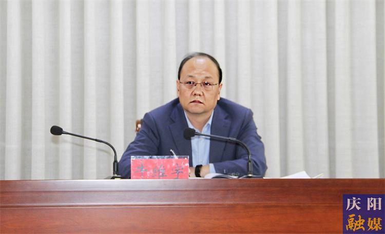 引大引強引頭部 為數(shù)字經濟賦智賦能 ——訪慶陽市住建局黨組書記、局長牛維宇